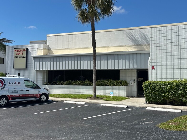 Primary Photo Of 1020 NW 6th St, Deerfield Beach Light Distribution For Lease