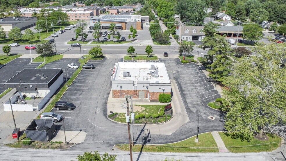 More Photos Of 5470 N High St, Columbus Fast Food For Sale