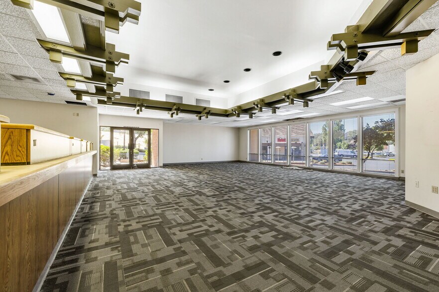 More Photos Of 3970 Missouri Flat Rd, Placerville Bank For Lease