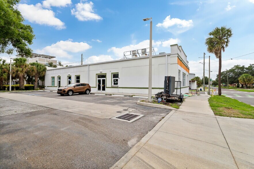More Photos Of , Tampa Unknown For Sale