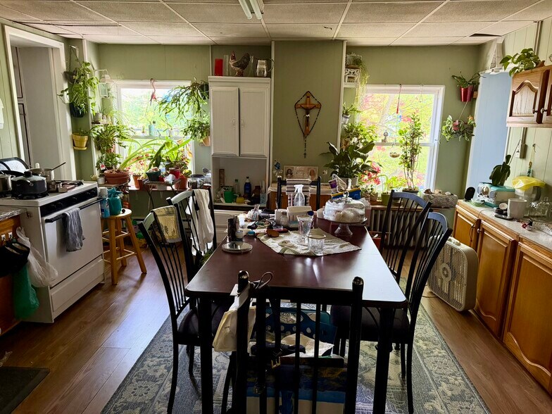 More Photos Of 1748 Eastern Ave, Baltimore Flex For Sale