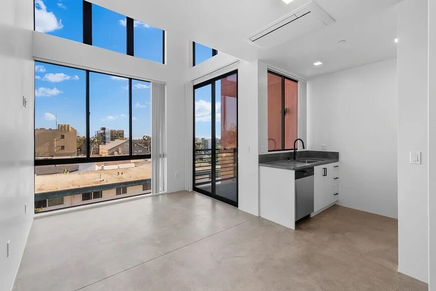 More Photos Of 4384 Hamilton St, San Diego Apartments For Sale