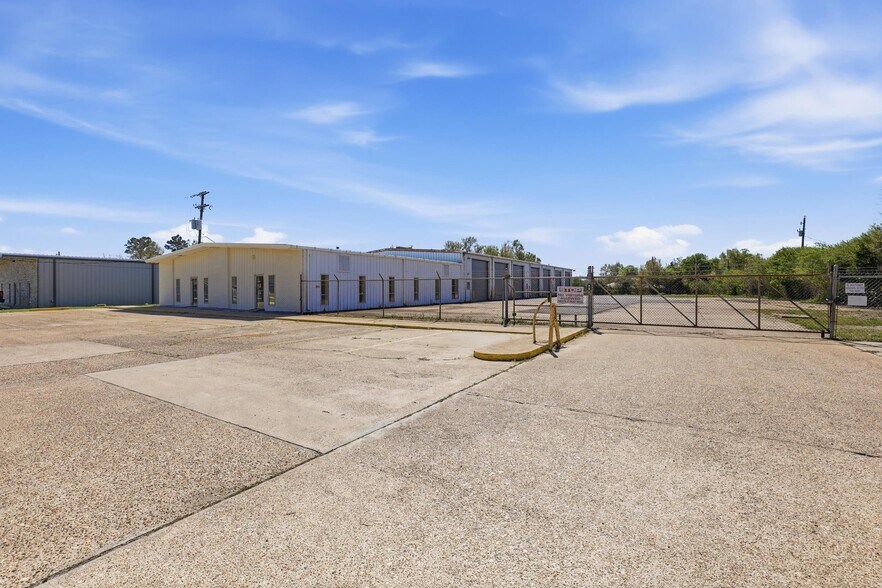 More Photos Of 2103 Coteau Rd, Houma Warehouse For Lease