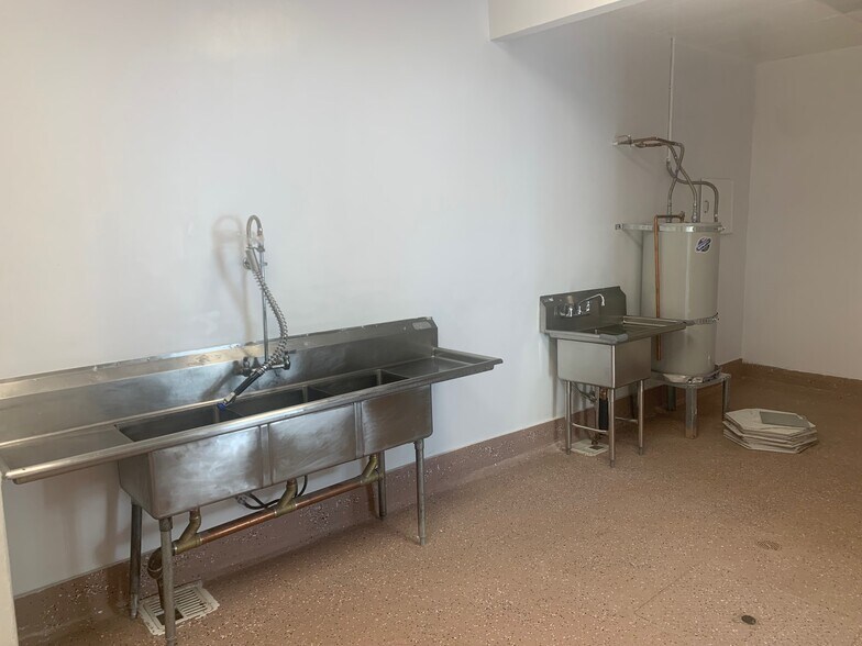 More Photos Of 100 Baden Ave, South San Francisco Apartments For Lease