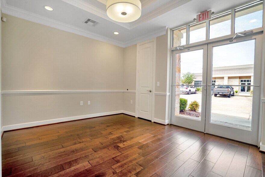 More Photos Of 2219 Sawdust Rd, The Woodlands Medical For Sale