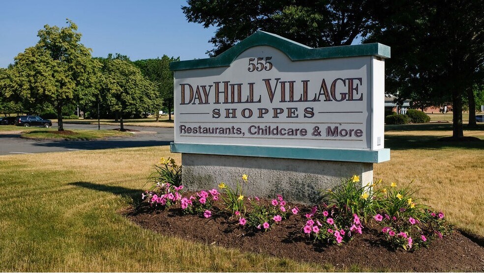 More Photos Of 555 Day Hill Rd, Windsor Storefront For Lease