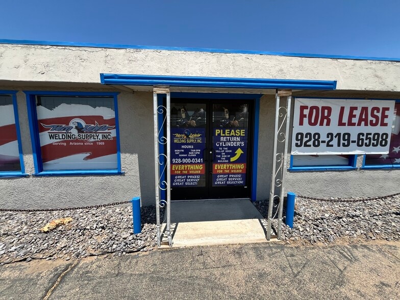 More Photos Of 2365 Northern Ave, Kingman Unknown For Lease