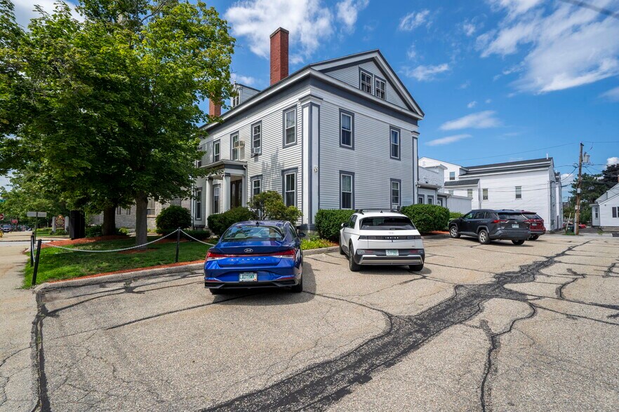 More Photos Of 116 Lowell St, Manchester Office For Sale
