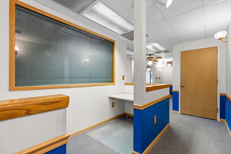 More Photos Of 7960-7990 Old Georgetown Rd, Bethesda Medical For Lease