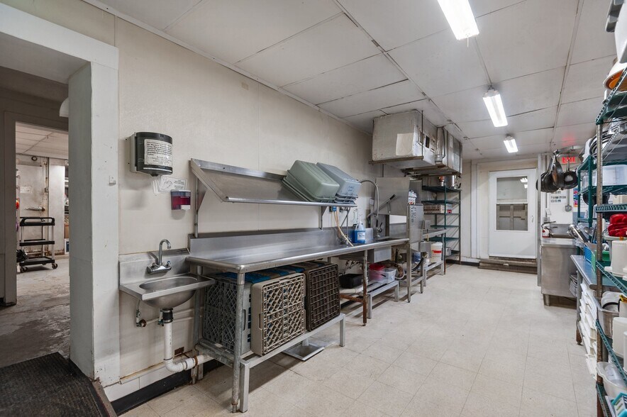 More Photos Of 226 Pamlico St, Belhaven Restaurant For Sale