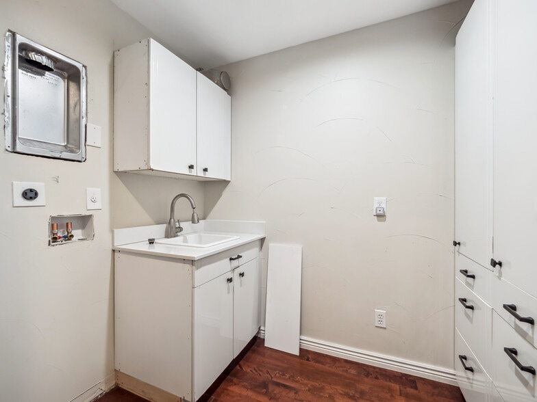 More Photos Of 1725 N High St, Denver Apartments For Sale
