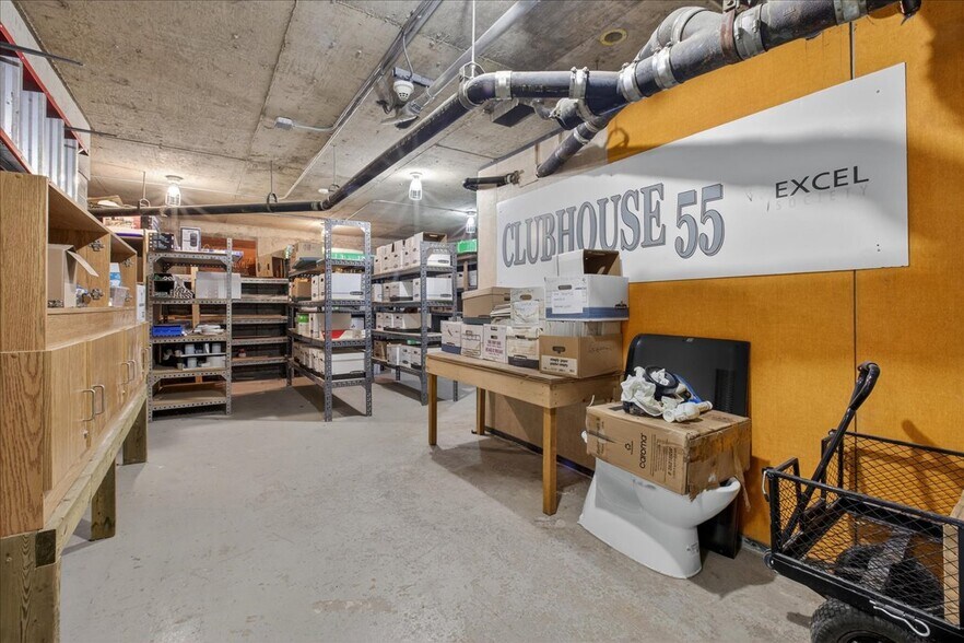 More Photos Of 11831 123 St NW, Edmonton Office For Sale