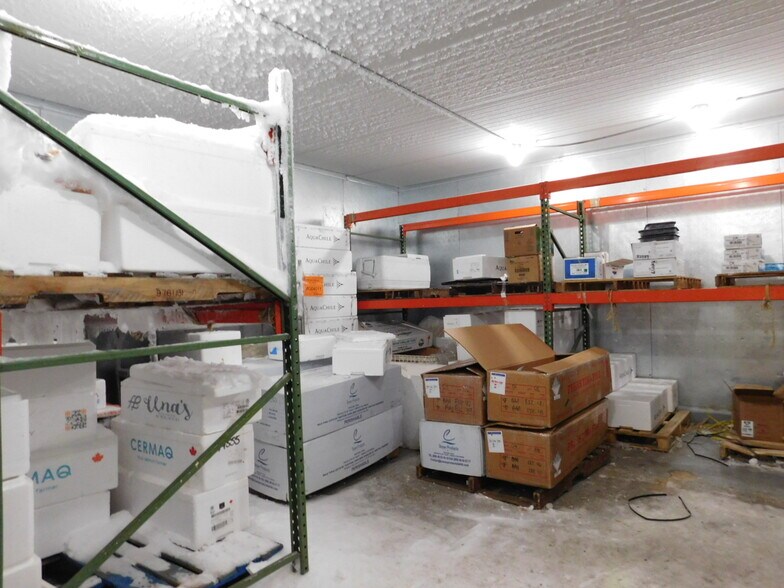More Photos Of 534 Stanford, Los Angeles Warehouse For Sale