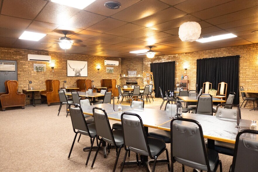 More Photos Of 103 W Main St, Hardwick Restaurant For Sale