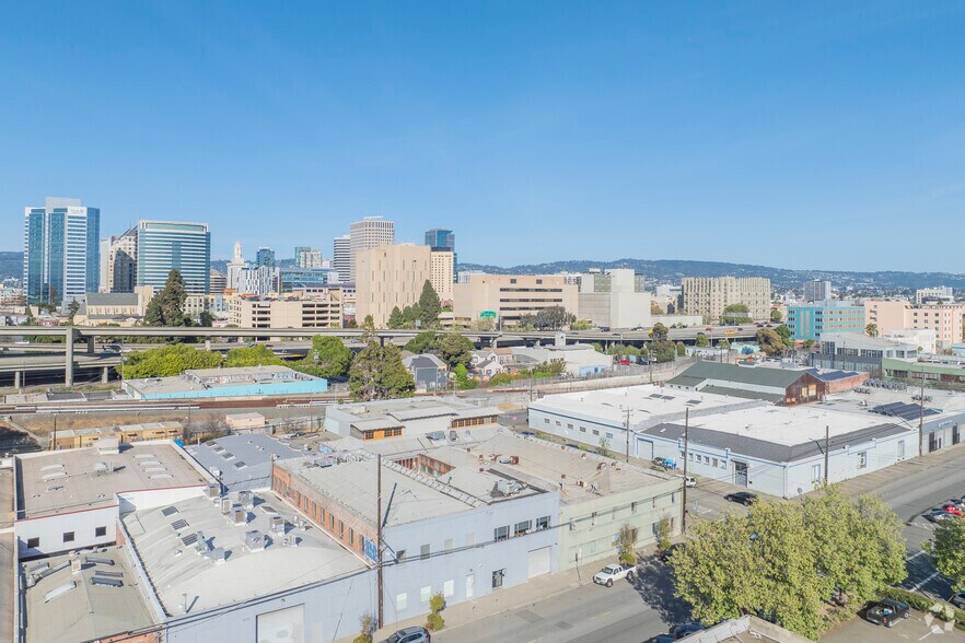 More Photos Of 620 3rd St, Oakland Flex For Lease