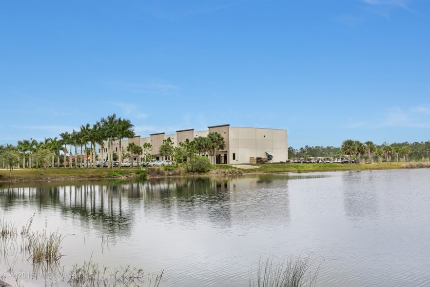 More Photos Of 14580 Global Pkwy, Fort Myers Distribution For Lease