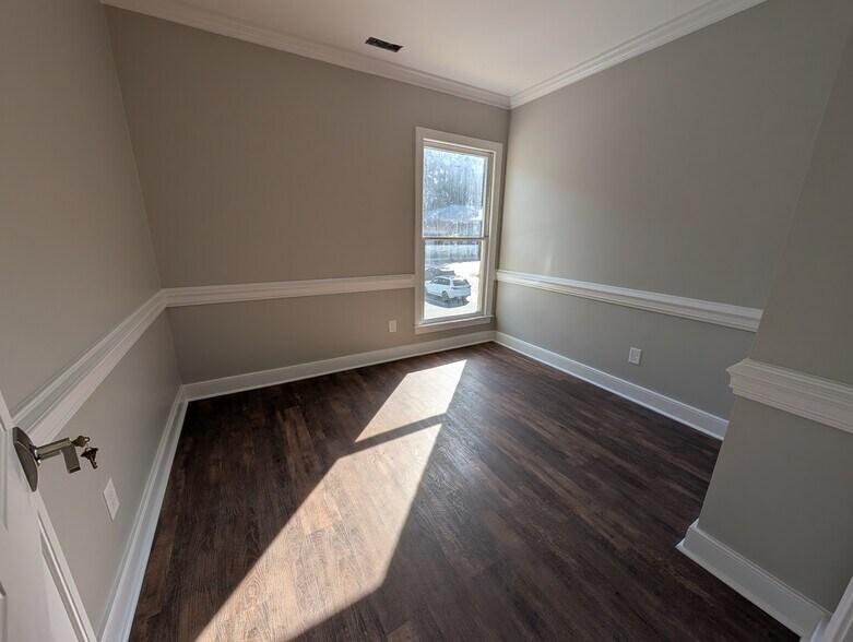 More Photos Of 6512 Six Forks Rd, Raleigh Coworking Space