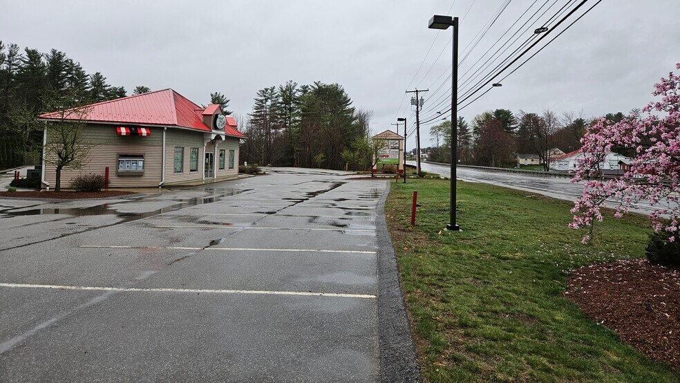 More Photos Of 374 Loudon Rd, Concord Freestanding For Lease