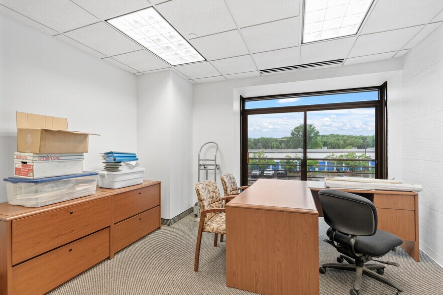 More Photos Of 2905 Lexington Ave S, Eagan Flex For Sale