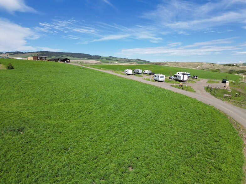 More Photos Of 110 Seubert Heights Dr, Cottonwood Trailer Camper Park For Sale
