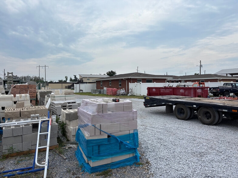 More Photos Of 1219 Transmitter Rd, Panama City Freestanding For Sale