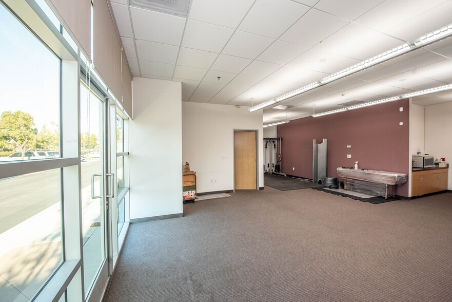 More Photos Of 1678-1692 Ord Way, Oceanside Warehouse For Lease