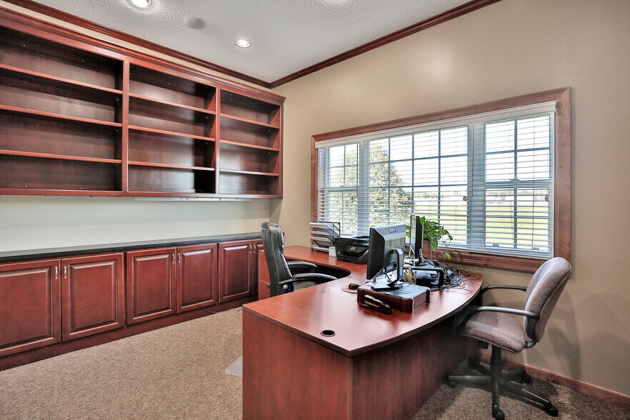 More Photos Of 2191-2195 Northdale Blvd NW, Coon Rapids Office For Sale