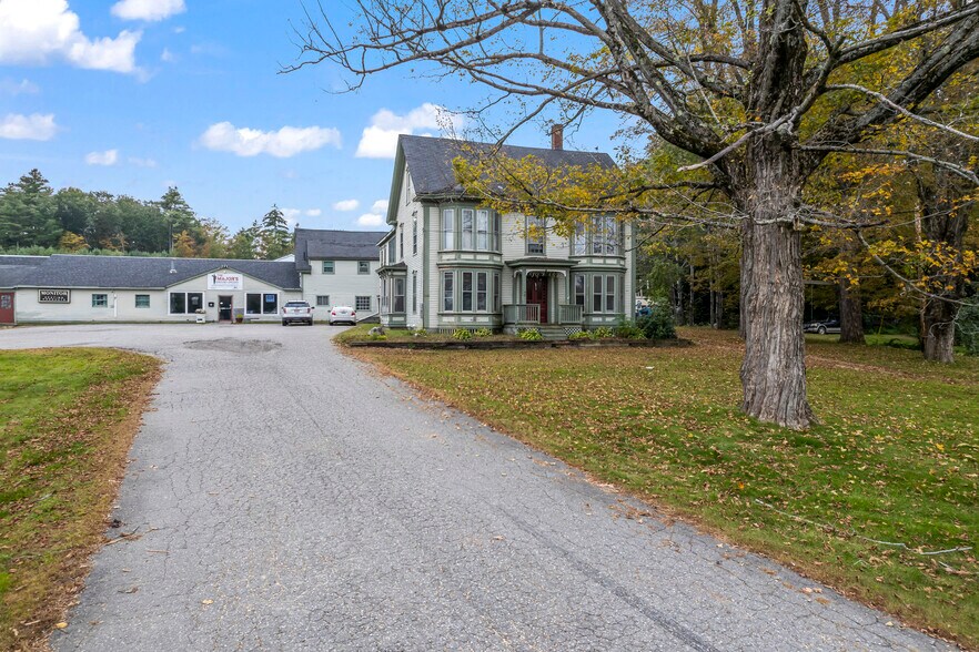 More Photos Of 680 Maine Ave, Farmingdale Storefront Retail Office For Lease