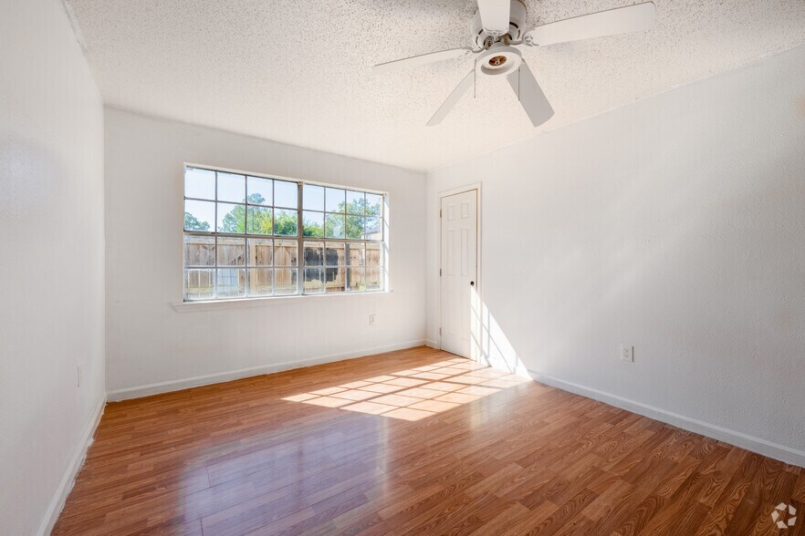 More Photos Of 1718 Boulevard De Province, Baton Rouge Multifamily For Sale