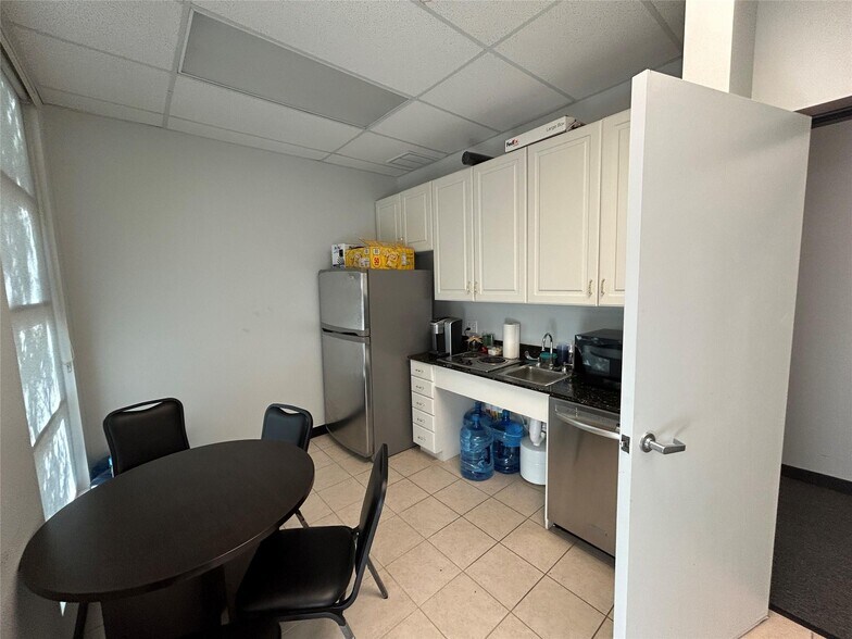 More Photos Of 4700 Dexter Dr, Plano Medical For Sale