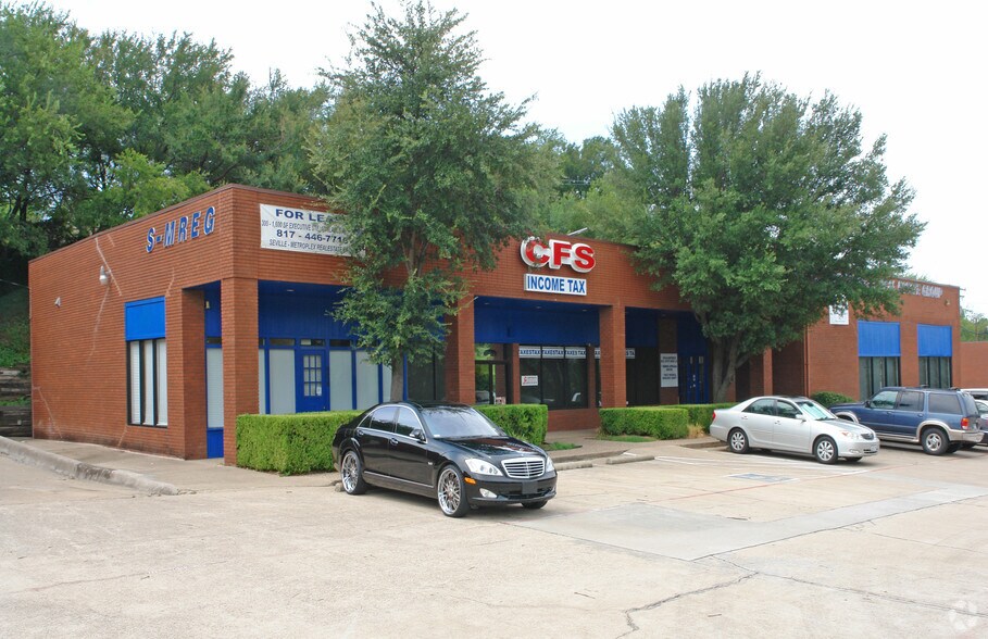 Primary Photo Of 5504-5512 Brentwood Stair Rd, Fort Worth Storefront Retail Office For Lease