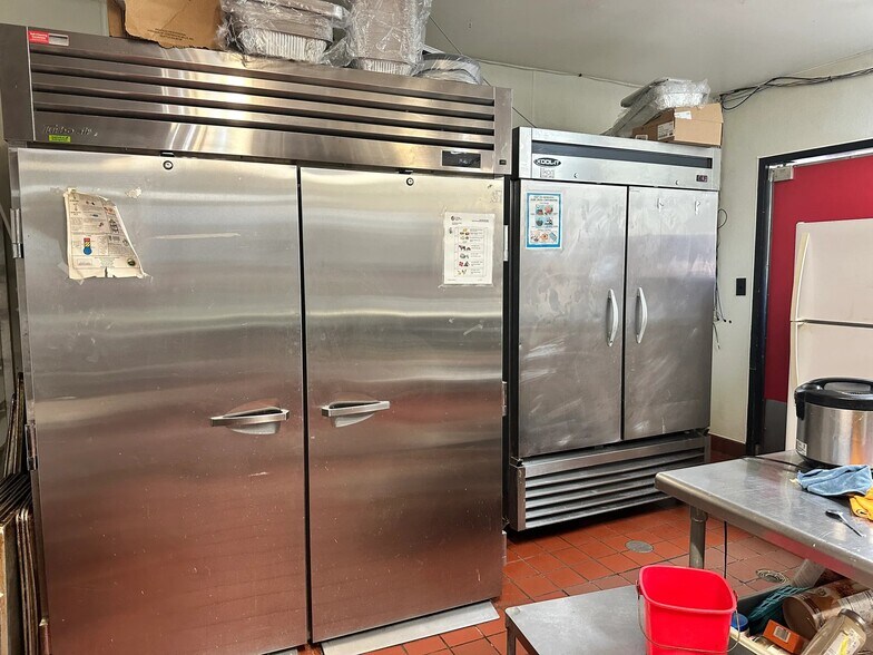 More Photos Of 2801 S 1st St, Abilene Fast Food For Sale