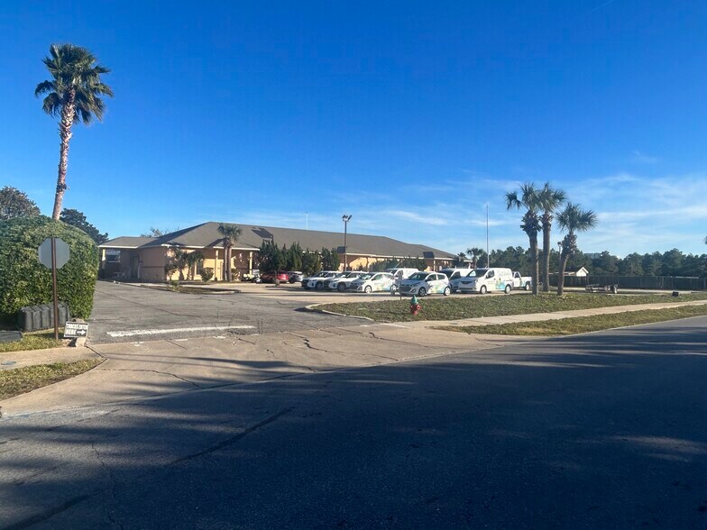 More Photos Of 101 Mattie M Kelly Blvd, Destin Light Distribution For Lease