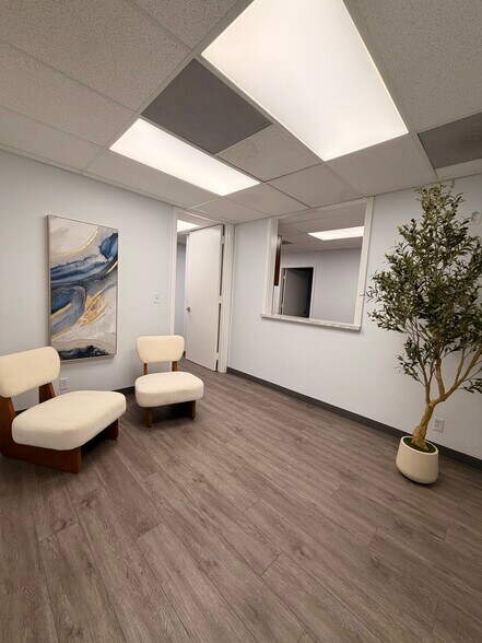 Primary Photo Of 15644 Pomerado Rd, Poway Medical For Lease