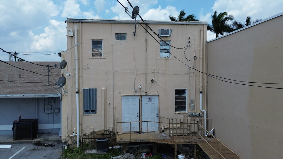 More Photos Of 363 S Main St, Belle Glade General Retail For Sale
