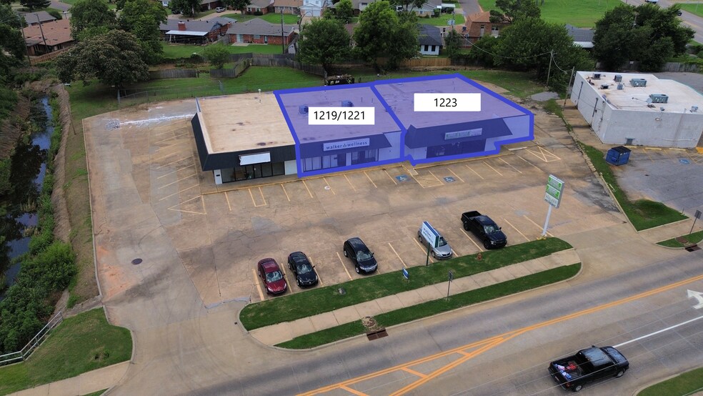 More Photos Of 1219-1223 N Broadway Ave, Moore General Retail For Lease