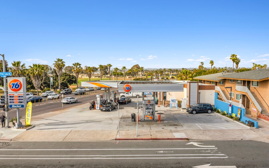 More Photos Of 2305 Sunset Cliffs Blvd, San Diego Freestanding For Sale