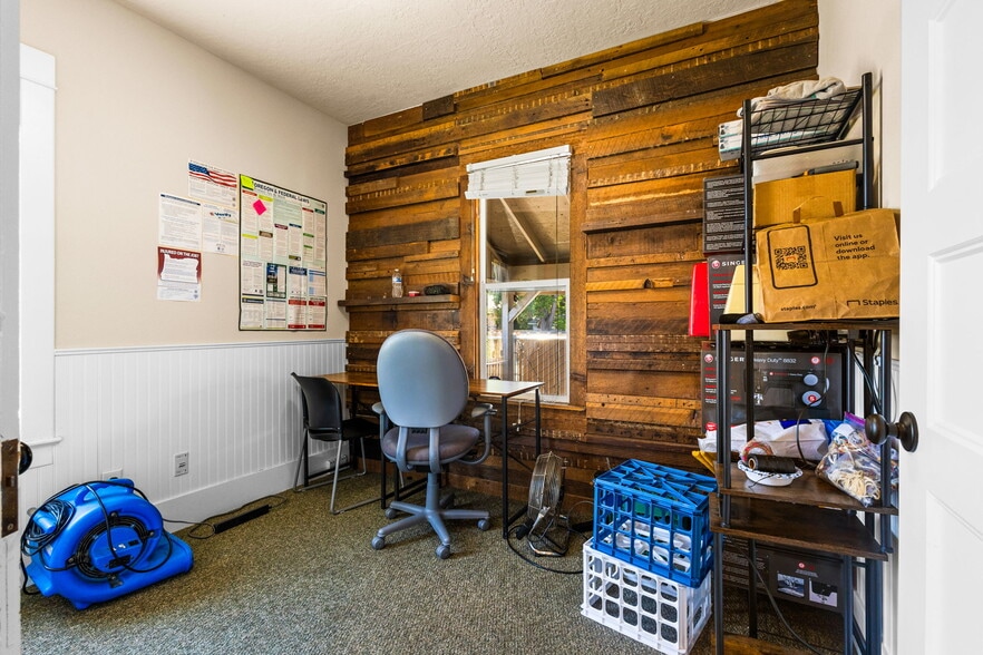 More Photos Of 1800 State St, Salem Medical For Sale