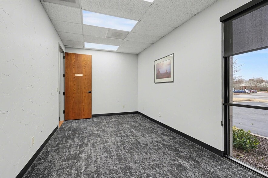 More Photos Of 3103 S Juniper Ave, Broken Arrow Office For Lease