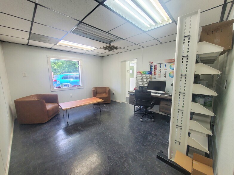 More Photos Of 1544 Jefferson Chemical Rd, Conroe Warehouse For Sale