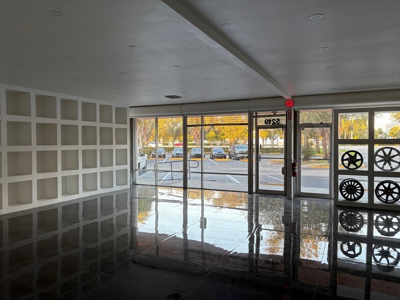 More Photos Of 5201-5299 N State Road 7, Tamarac Storefront For Lease