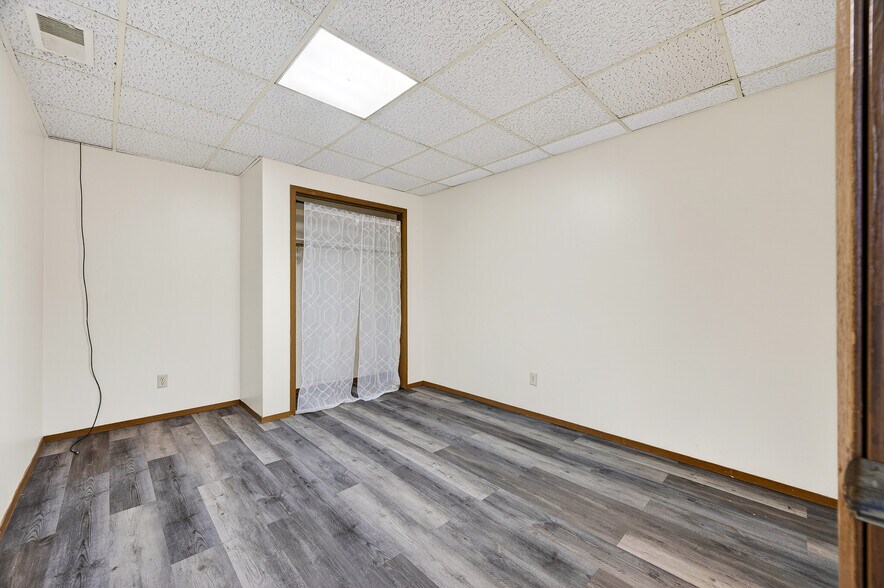 More Photos Of 500 W State St, Jacksonville Apartments For Sale