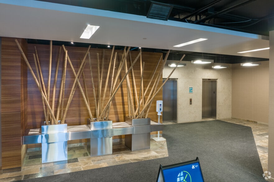 More Photos Of 300 Town Centre Blvd N, Markham Office For Lease