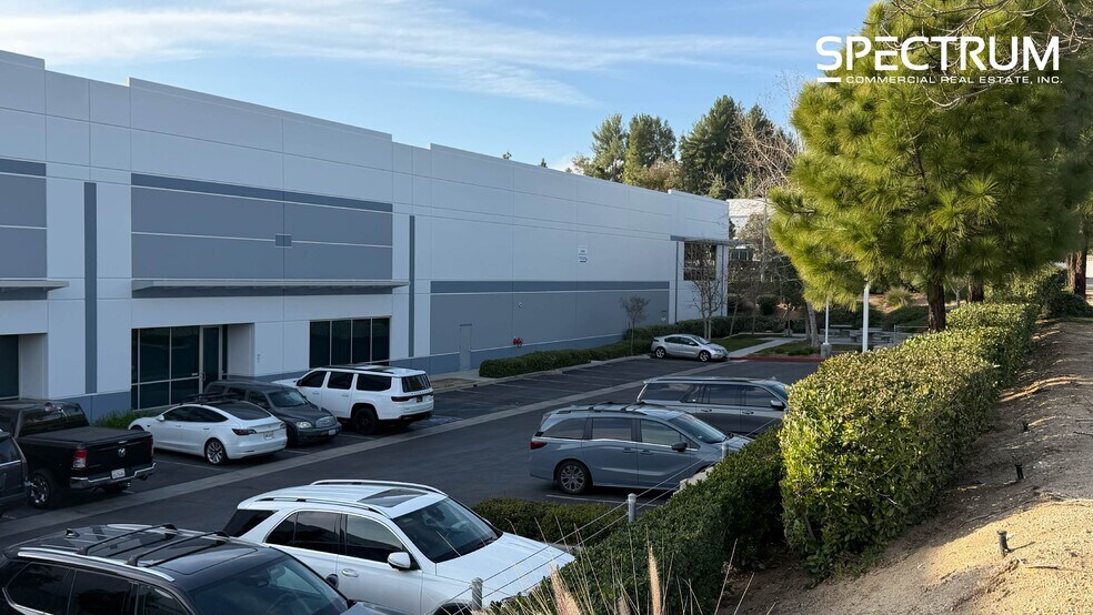 More Photos Of 28361-28385 Constellation Rd, Valencia Manufacturing For Lease