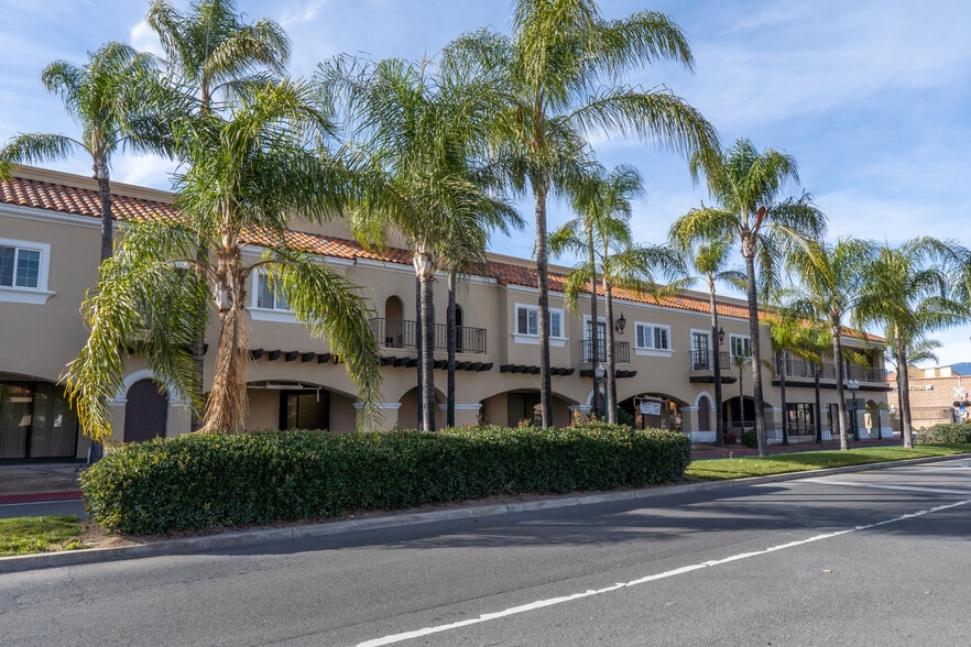 More Photos Of 101 E Redlands Blvd, Redlands Medical For Lease