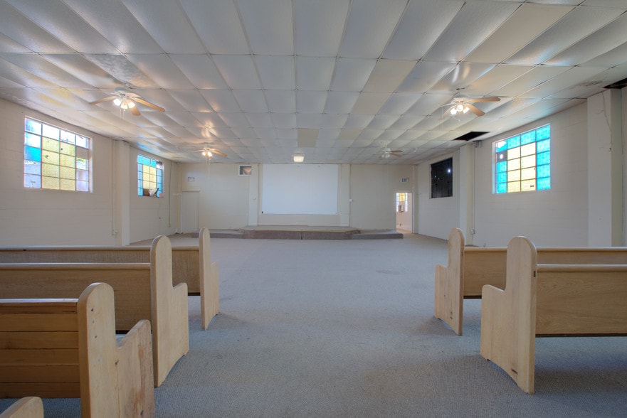 More Photos Of 332 W 8th St, Merced Religious Facility For Sale