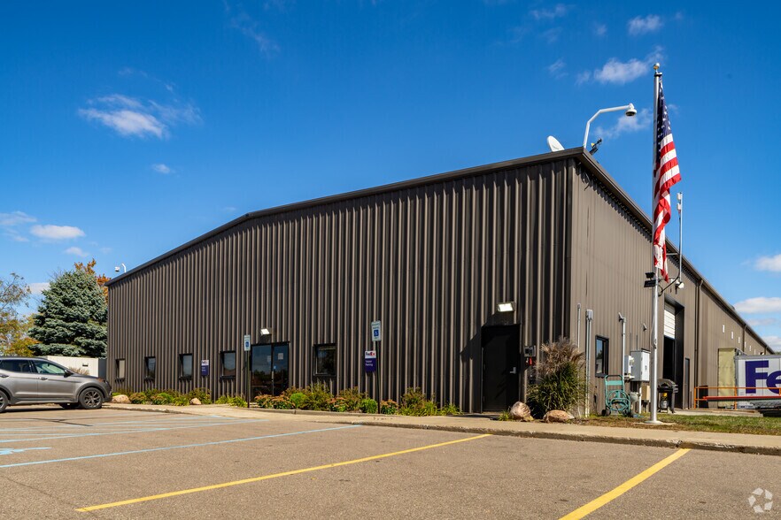 Primary Photo Of 4025 S Dye Rd, Swartz Creek Truck Terminal For Sale
