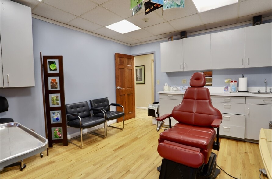 More Photos Of 1590 Anderson, Fort Lee Apartments For Sale