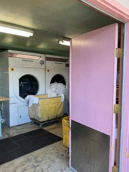 More Photos Of 333 Main St, Bridgeport Hotel For Sale