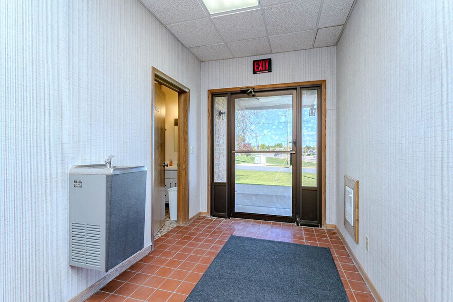 More Photos Of 3205 Terrace Ct, Wausau Office For Sale